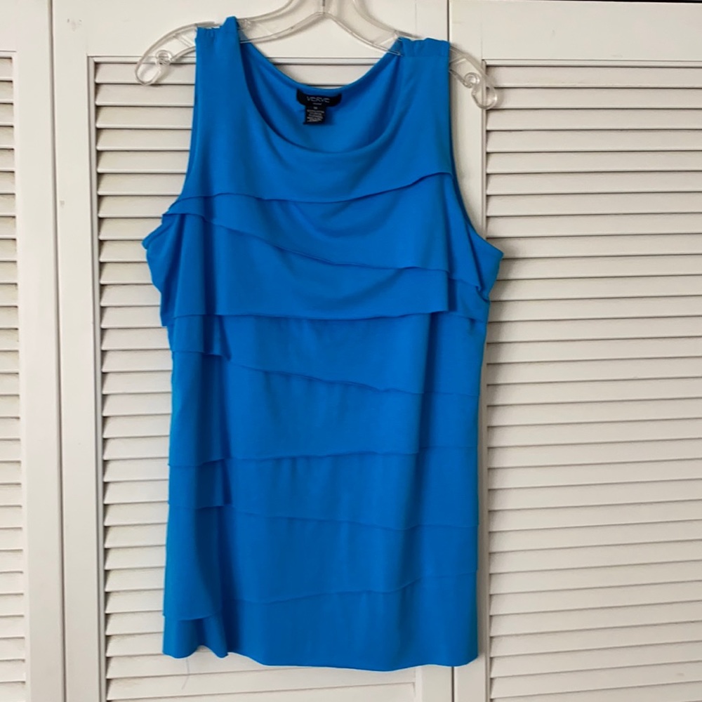 Size 1X very cute top. Worn once.